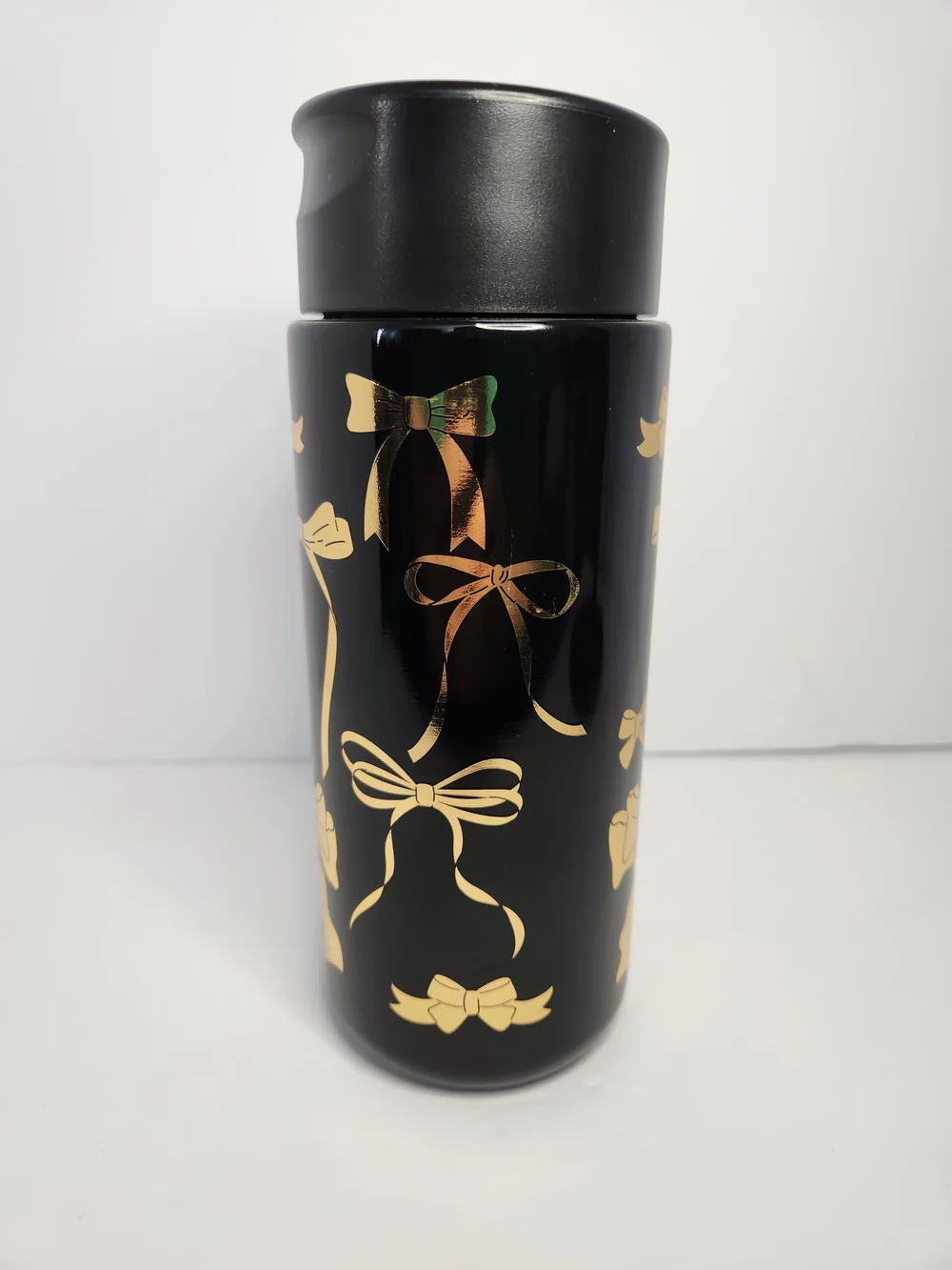 Thyme & Table Black And Gold Travel Tumbler Ribbons And Bows